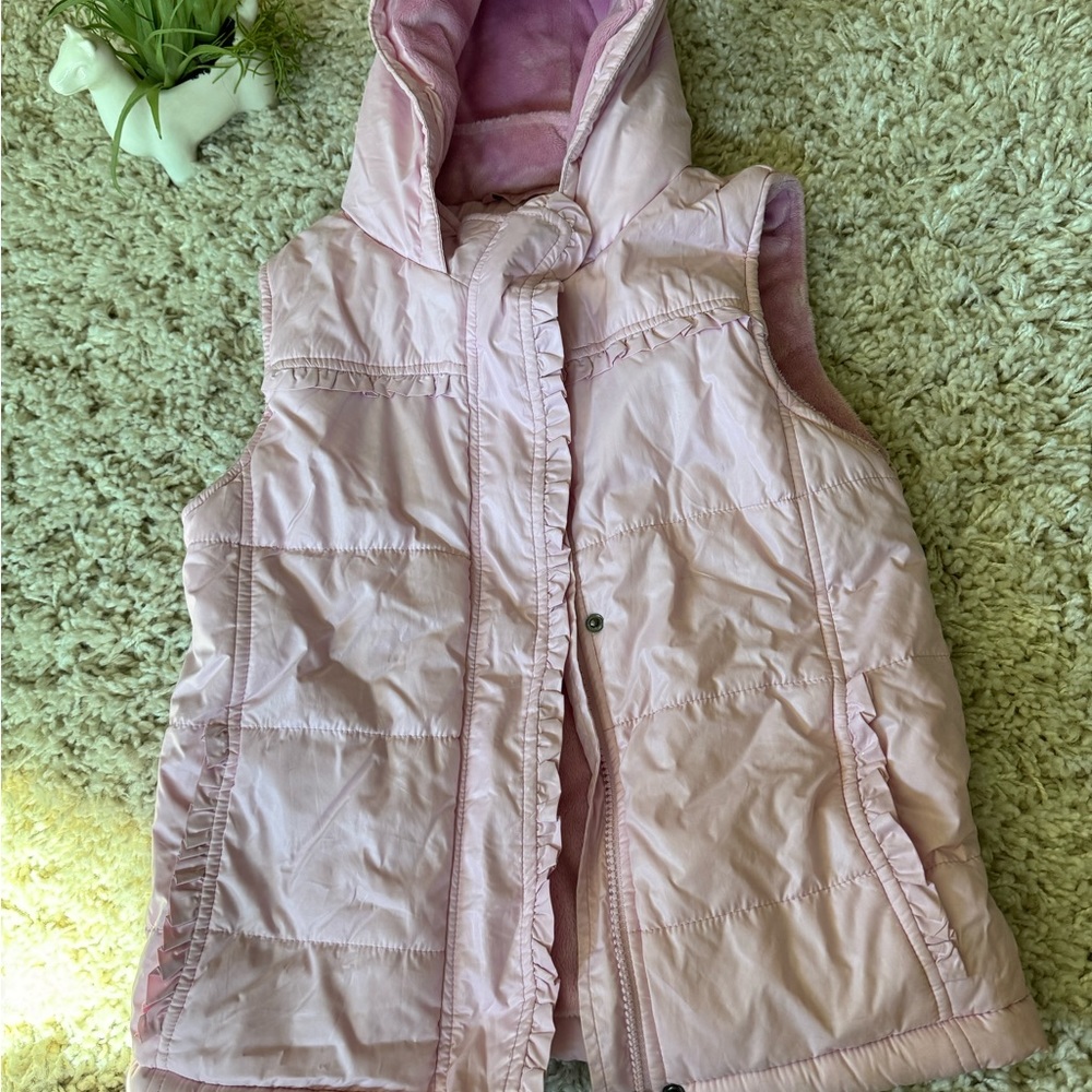 Weatherproof pink warm fuzzy hooded zip up cute comfy vest.